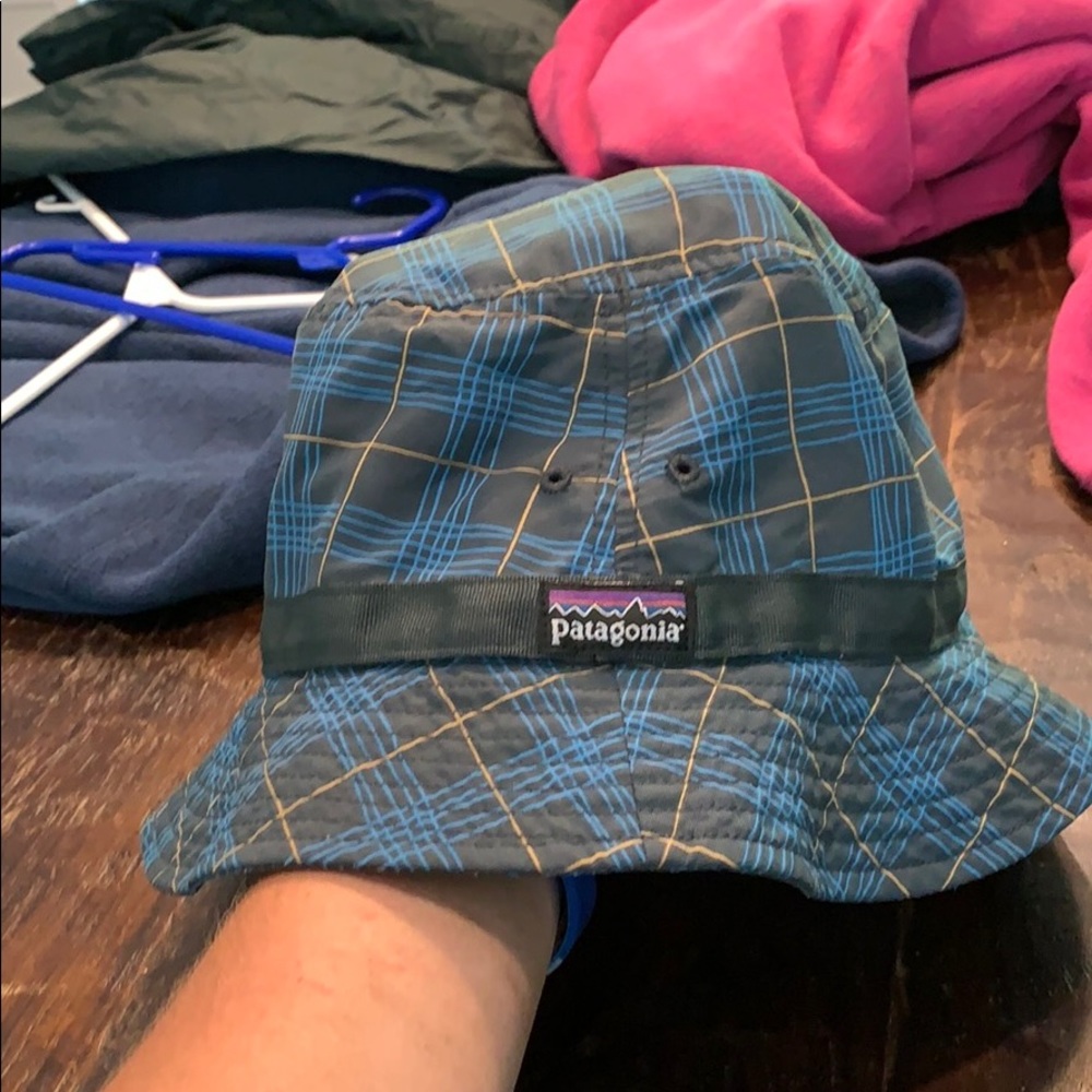 Patagonia bucket hat / “fishing hat”